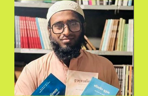বাসায় ফিরছেন নিখোঁজ ‘মোল্লার বই’ য়ের লেখক মাহমুদুল হাসান