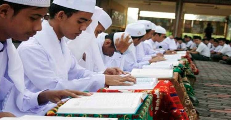 এক পরিবারের ৬৩ জন কোরআনে হাফেজ